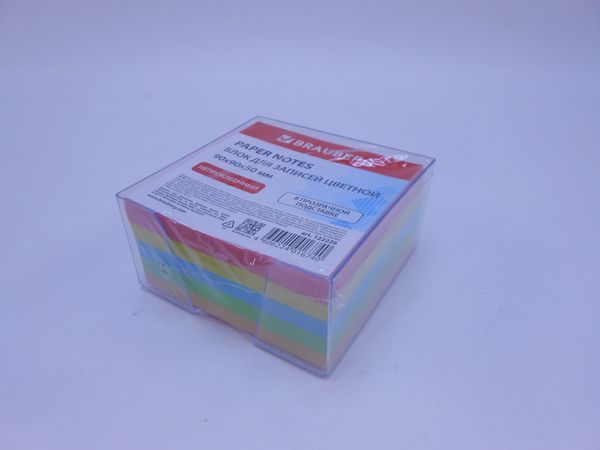 Фото: Блок для записей Brauberg в подставке прозр.,куб 9*9*5см цветной 122226