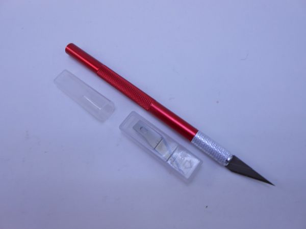 Фото: Нож швейный для вспарывания со сменными лезвиями