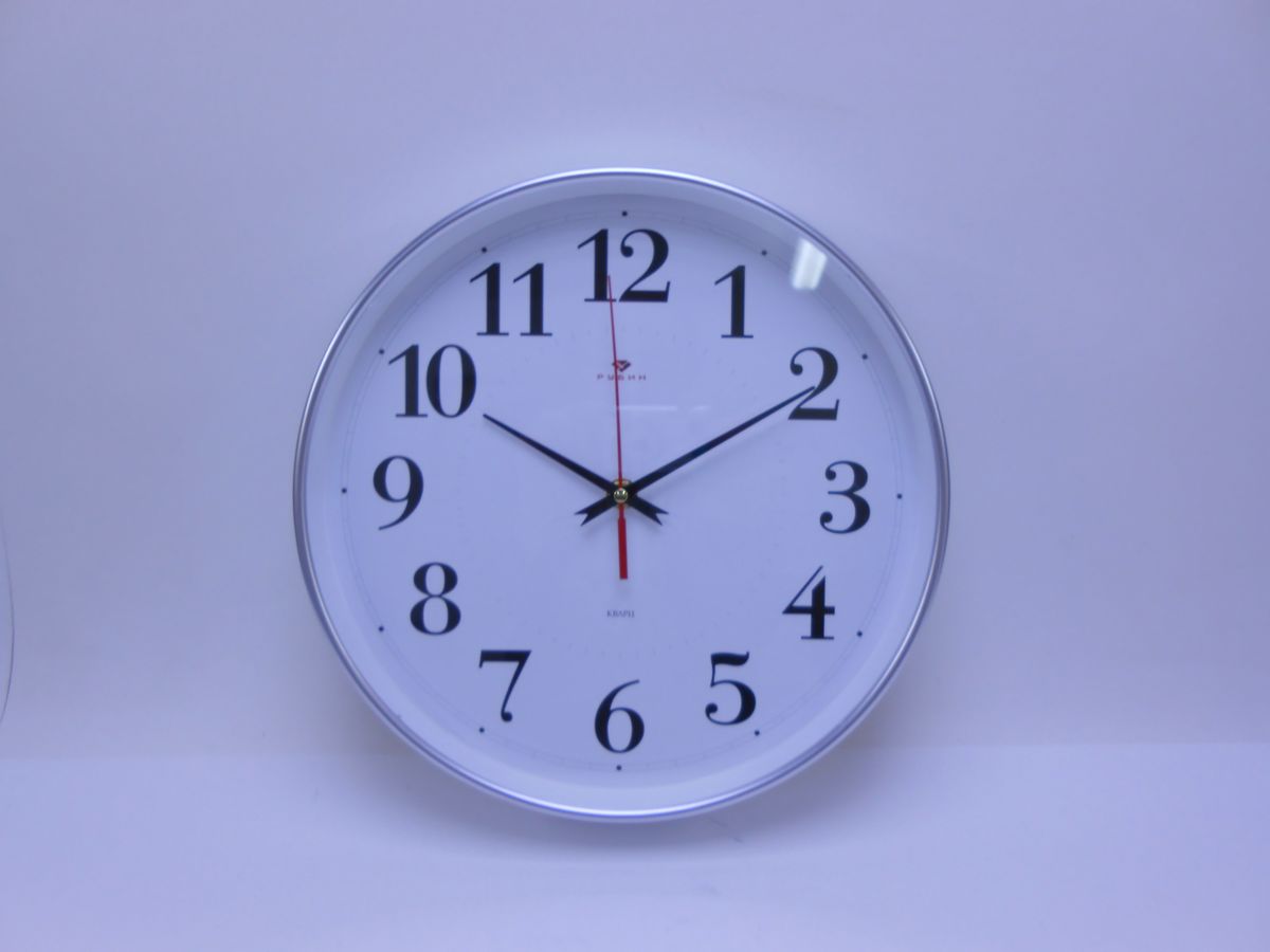 Фото: Часы настенные круг 2940-114 29см корпус серебряный Классика Рубин