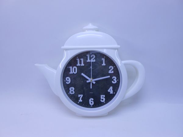 Фото: Часы настенные Чайник 3530-001W 29*34см корпус белый Классика Рубин