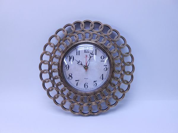 Фото: Часы настенные круг 3130-005 корпус черный с бронзой Классика Рубин